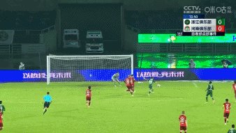 1714486182978015360.gif 周媛手球.gif