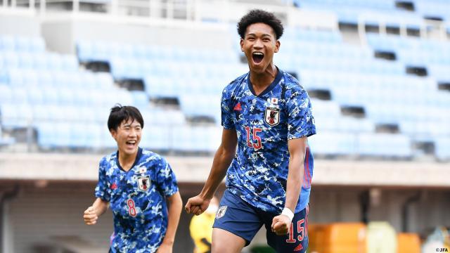 日本U16国少队15号矶崎麻九身高1.89米.jpg